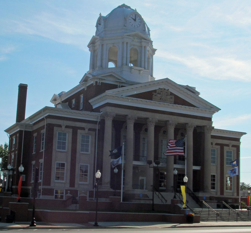 Photograph of Muhlenberg County Courthouse