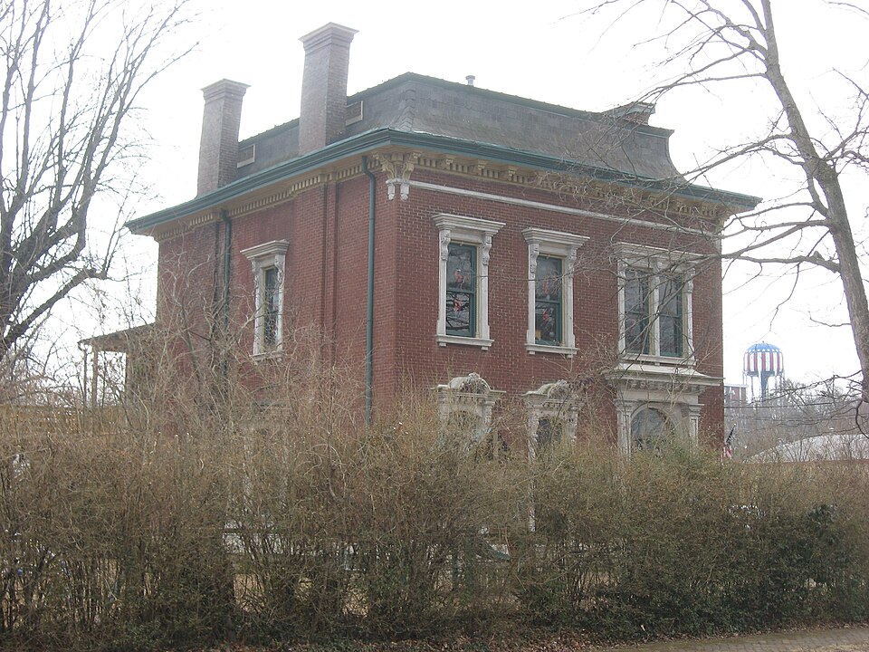 Photograph of Underwood-Jones House