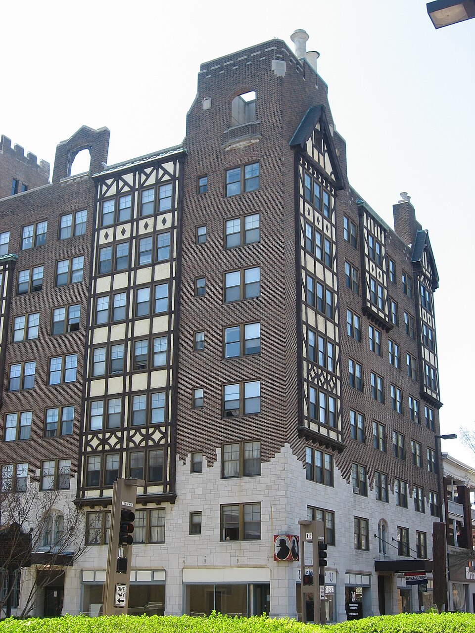 Photograph of Hotel Irvin Cobb