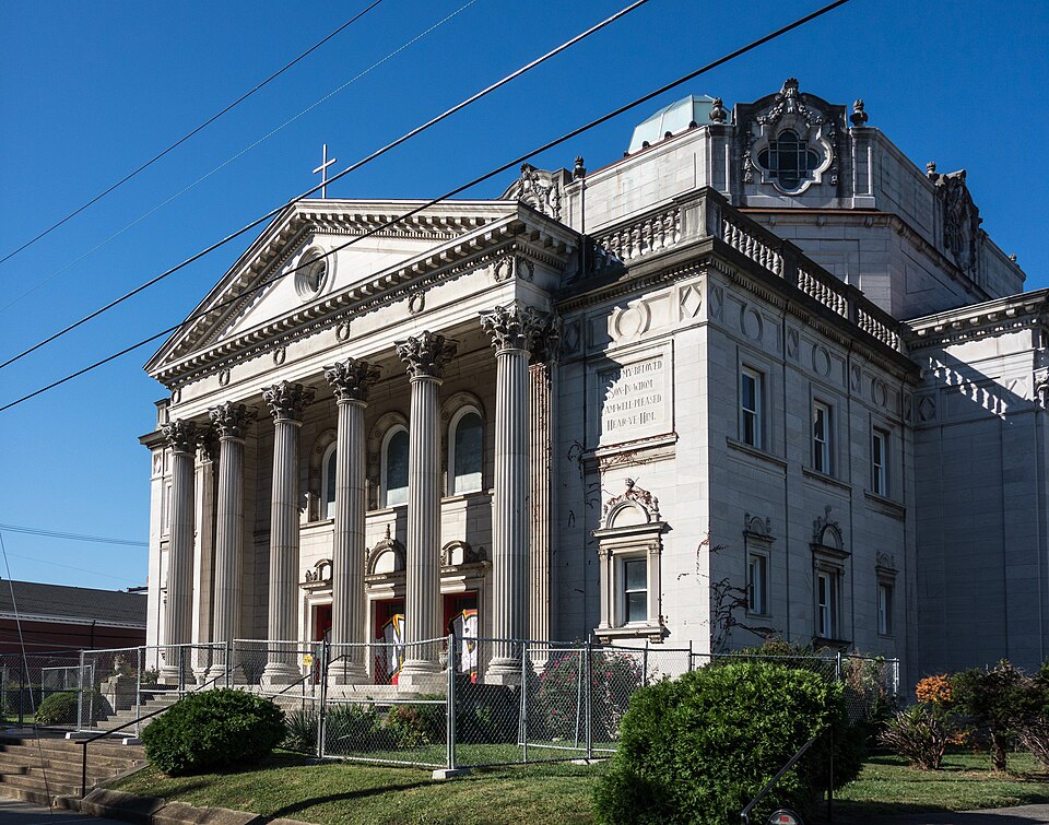 Photograph of First Christian Church