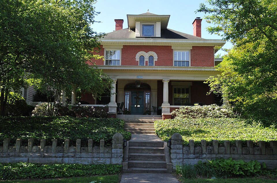 Photograph of Bath Avenue Historic District