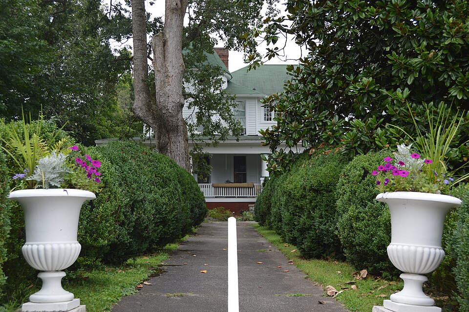 Photograph of Ancil Gatliff House