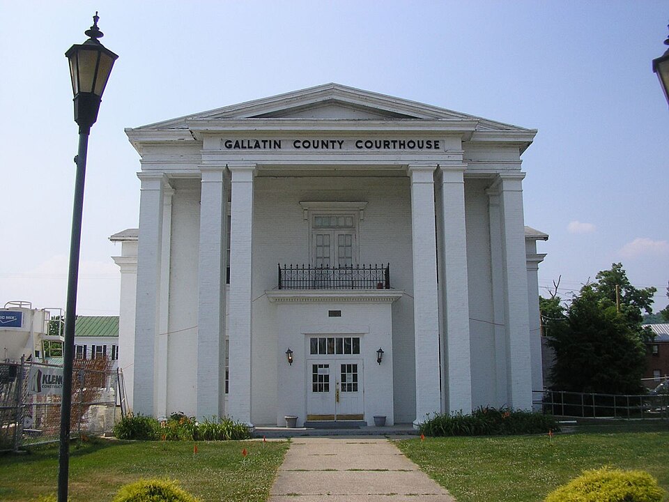 Photograph of Warsaw Historic District