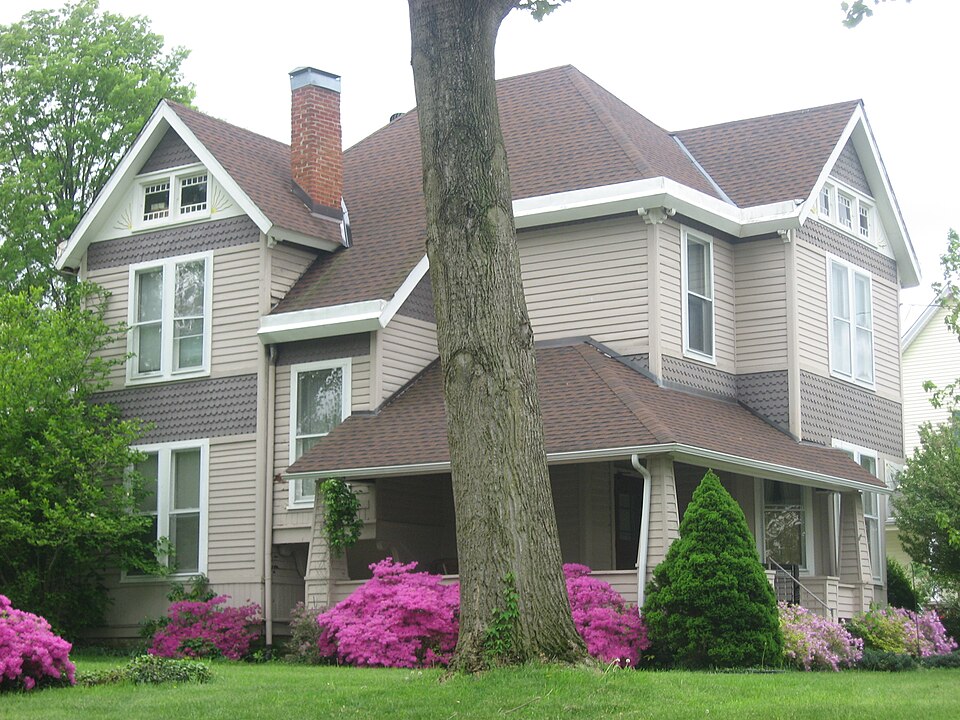 Photograph of Leslie T. Applegate House