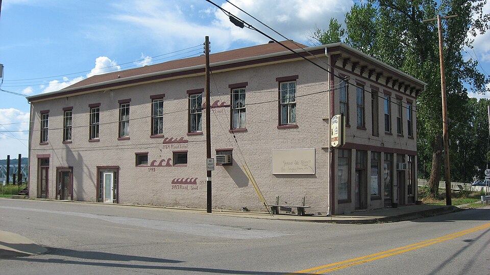 Photograph of Ginn's Furniture Store