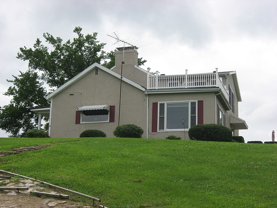 Photograph of House at Moffett Cemetery Road
