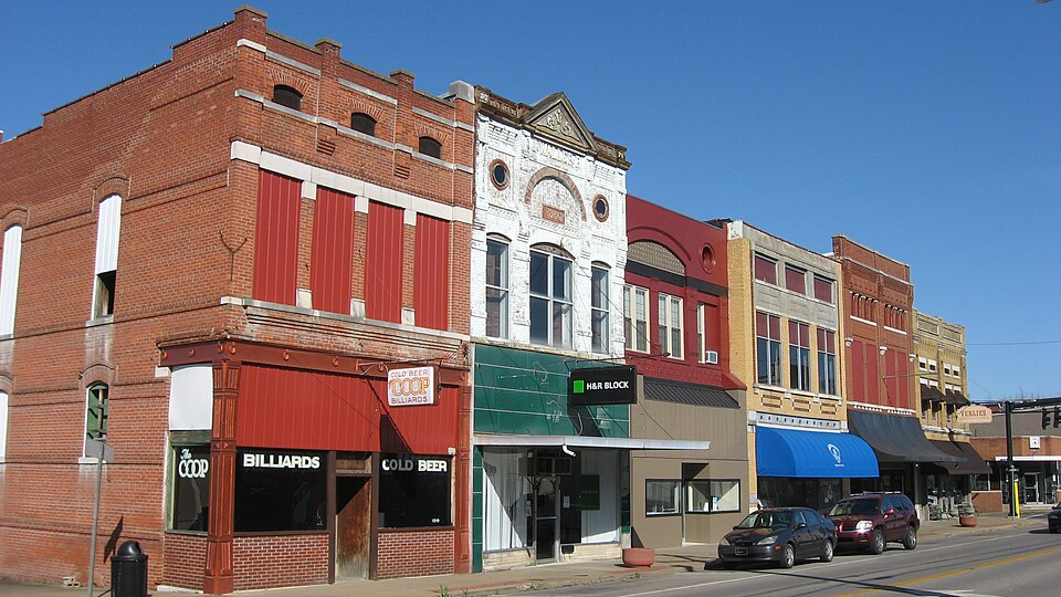 Photograph of Morganfield Commercial District