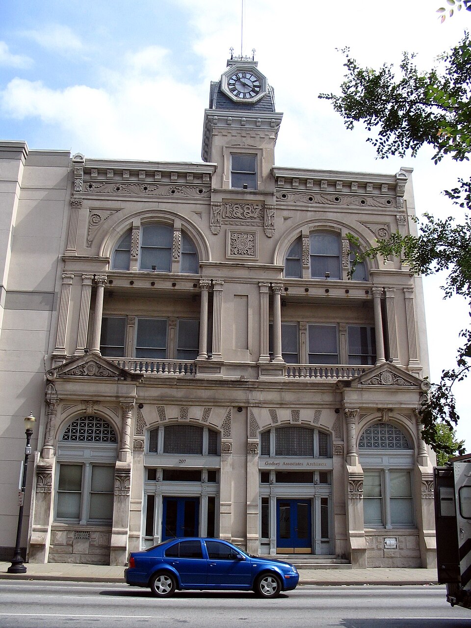 Photograph of German Insurance Bank