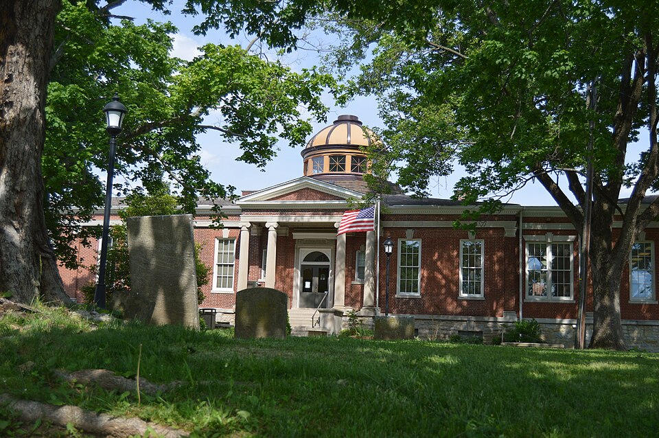 Photograph of Shelby County Public Library