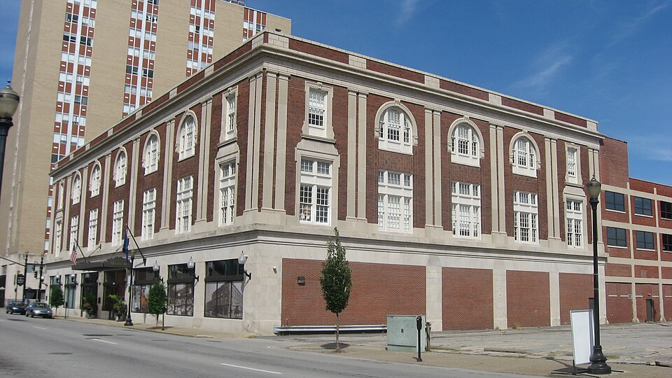 Photograph of Madrid Building