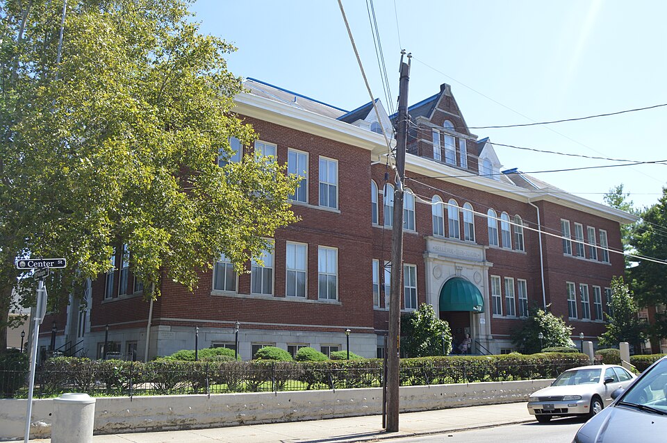 Photograph of Bellevue High School