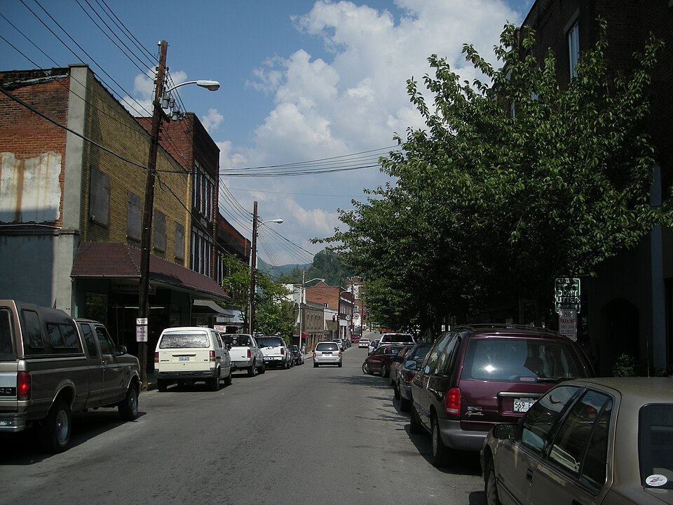 Photograph of Harlan Commercial District