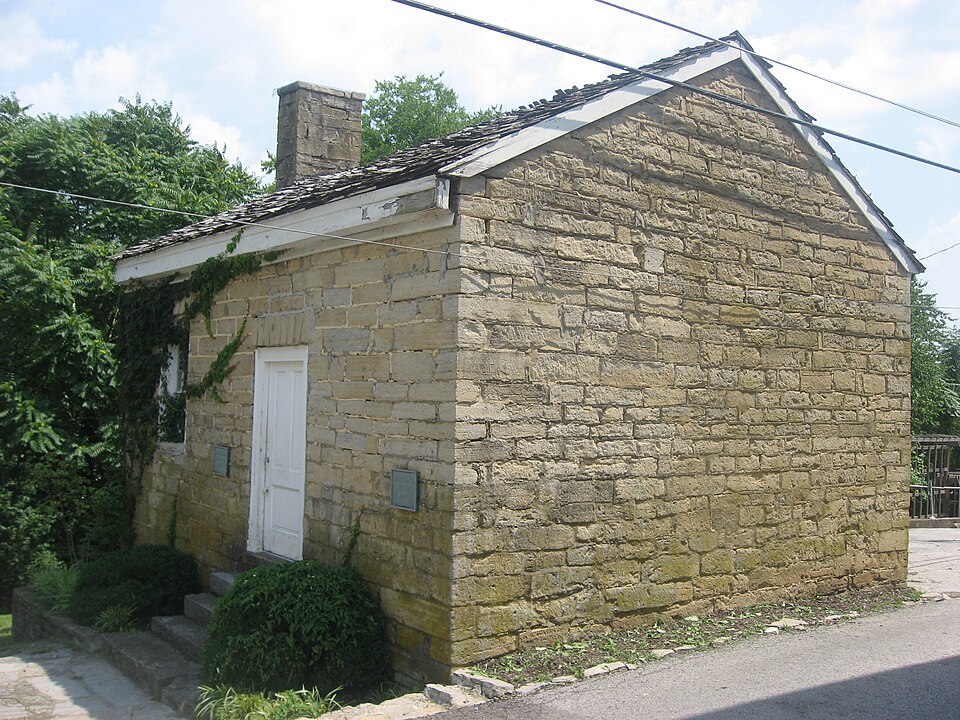 Photograph of Green County Court Clerk's Office