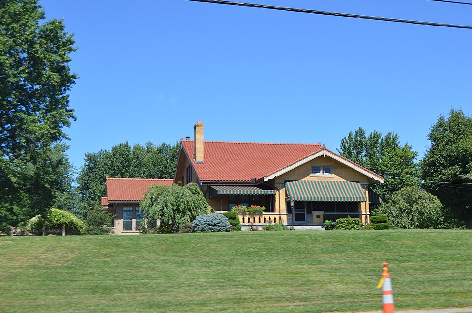 Photograph of Clinton Blankenbeker House