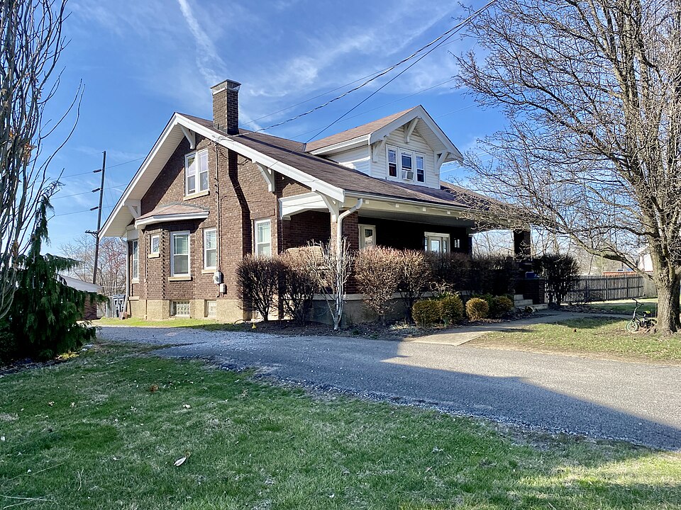 Photograph of John Clifton Mayhugh House