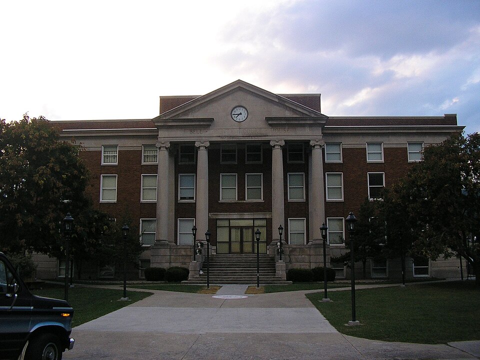 Photograph of Pineville Courthouse Square Historic District