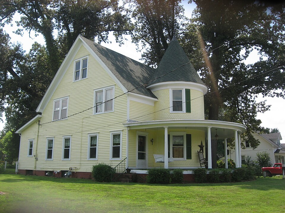 Photograph of Saunders-Boyd House