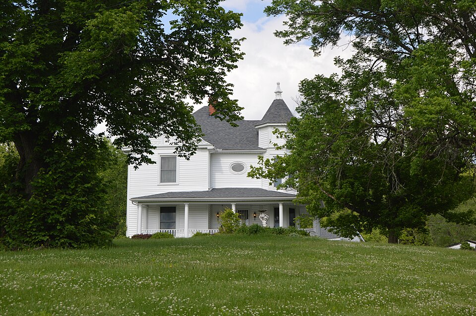 Photograph of L.W. Ross House