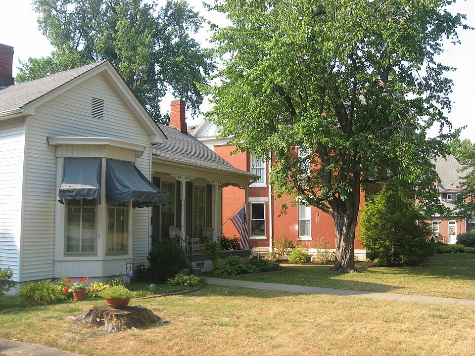 Photograph of South Main and South Elm Streets Historic District