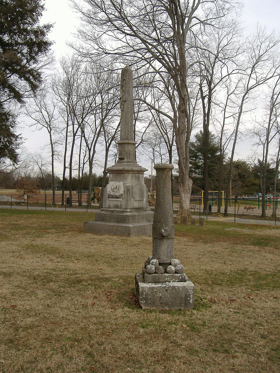 Photograph of Confederate Monument of Bowling Green