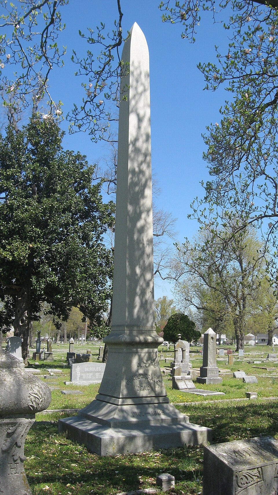 Photograph of Confederate Monument in Paducah