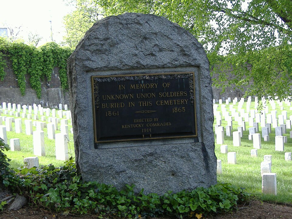 Photograph of Union Monument in Louisville