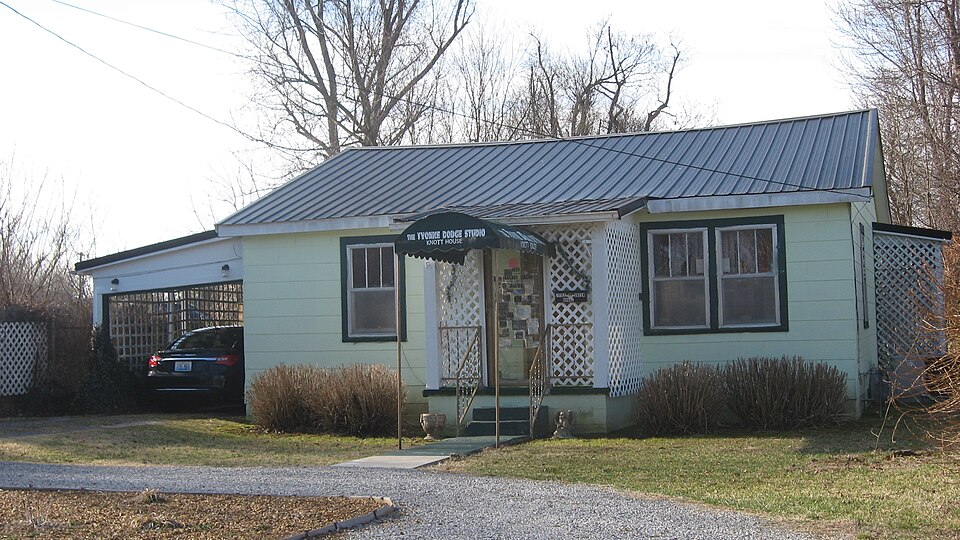 Photograph of Knott House