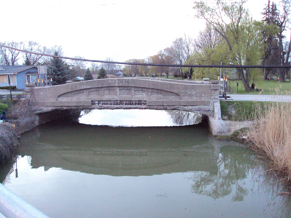 Photograph of Vernier Street-Swan Creek Bridge