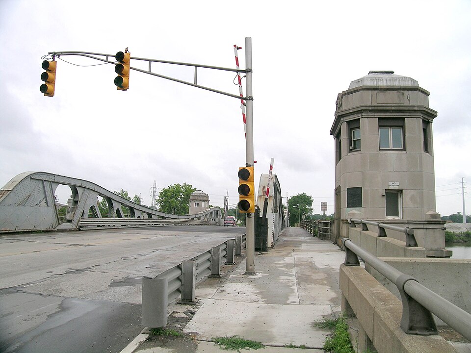 Photograph of West Jefferson Avenue-Rouge River Bridge