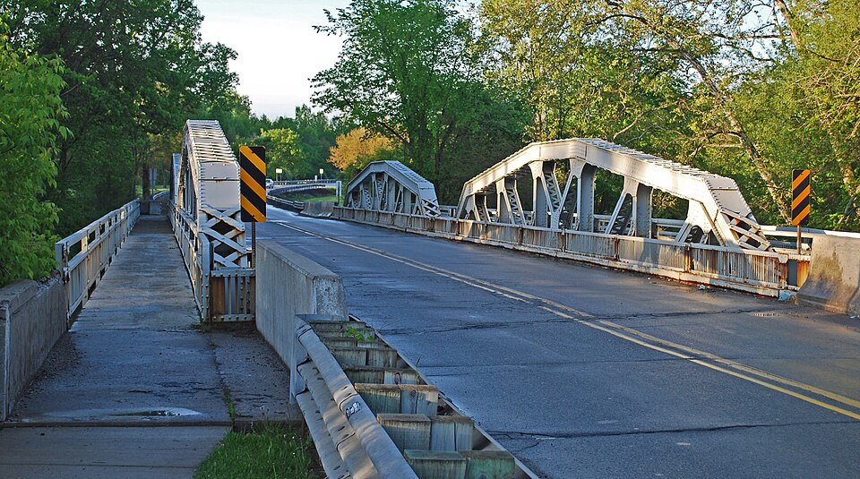 Photograph of Waltz Road-Huron River Bridge