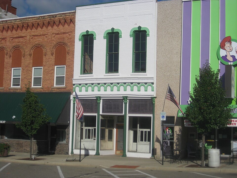 Photograph of Giles J. Gibbs Building