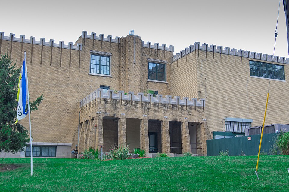 Photograph of Boys' Club Building