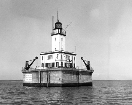 Photograph of DeTour Reef Light