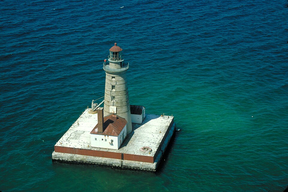 Photograph of Spectacle Reef Light