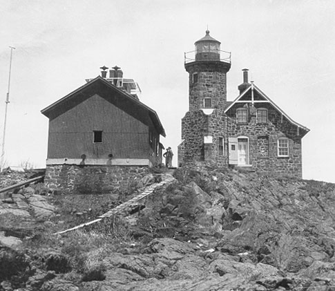 Photograph of Passage Island Light