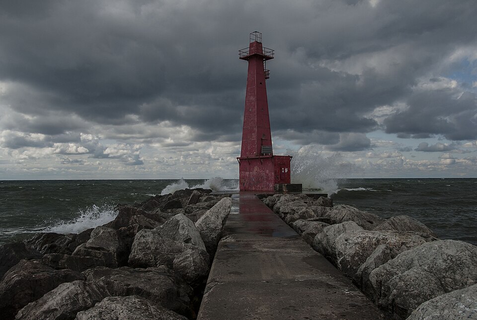 Photograph of Muskegon Breakwater Light