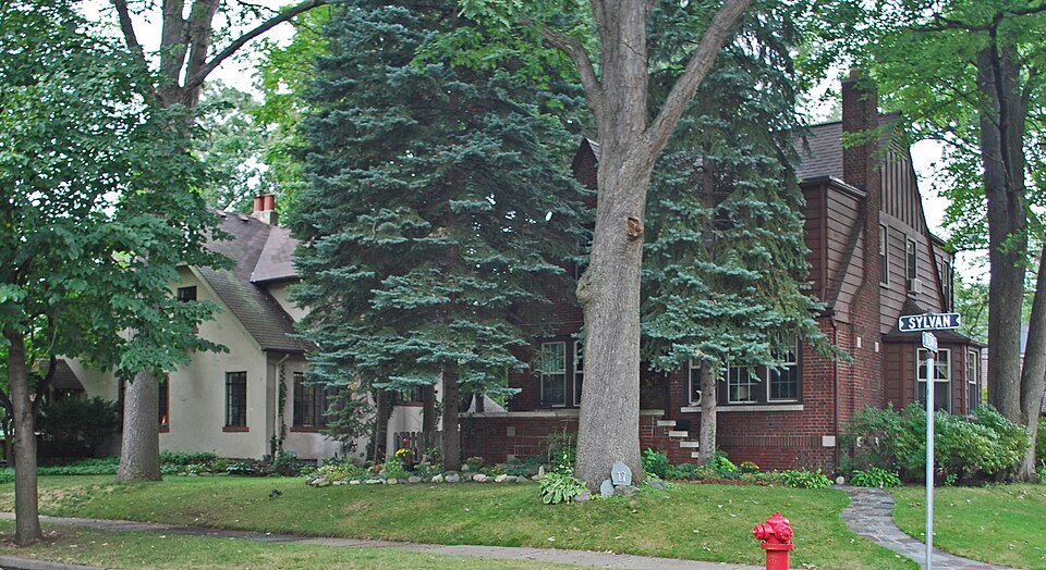 Photograph of Pleasant Ridge East Historic District