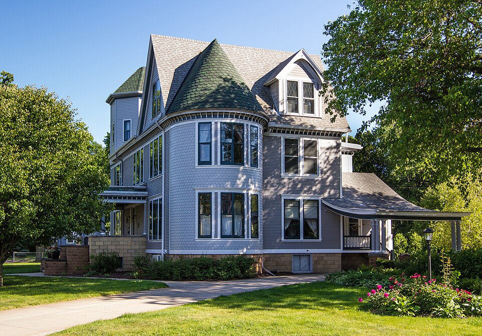 Photograph of Wendell P. and Harriet Rounds Robbins House