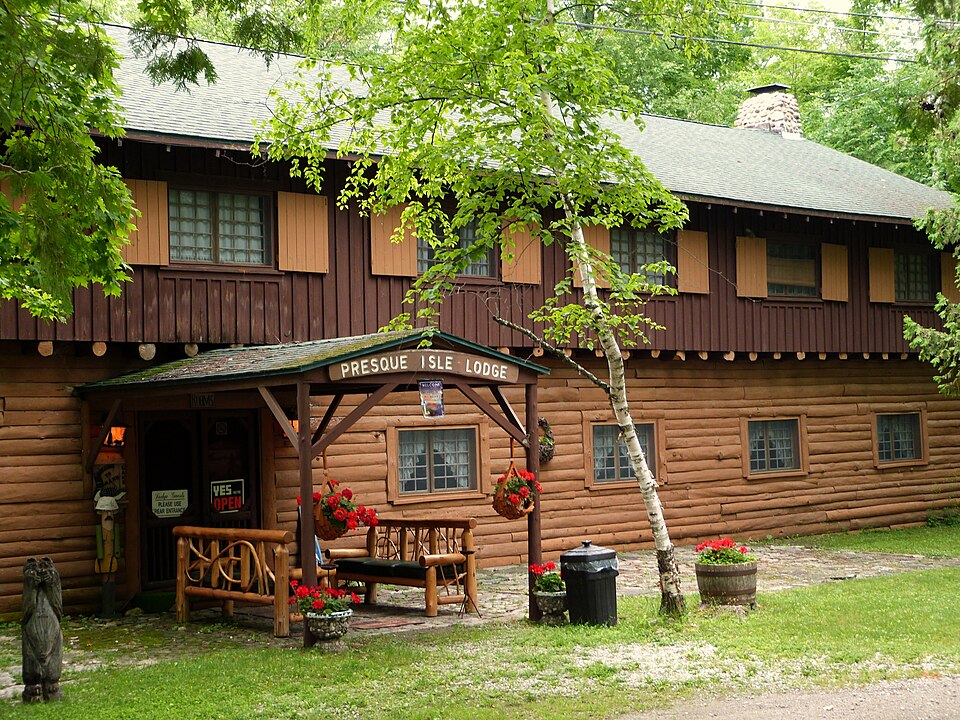 Photograph of Presque Isle Lodge