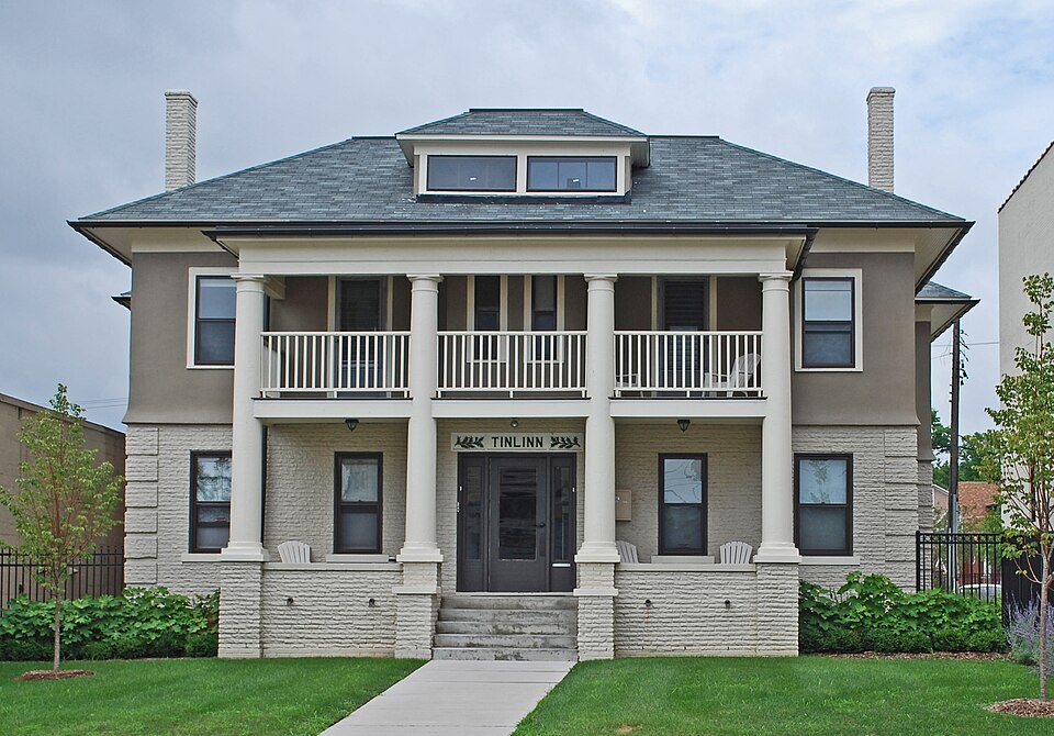 Photograph of Tinlinn Apartments