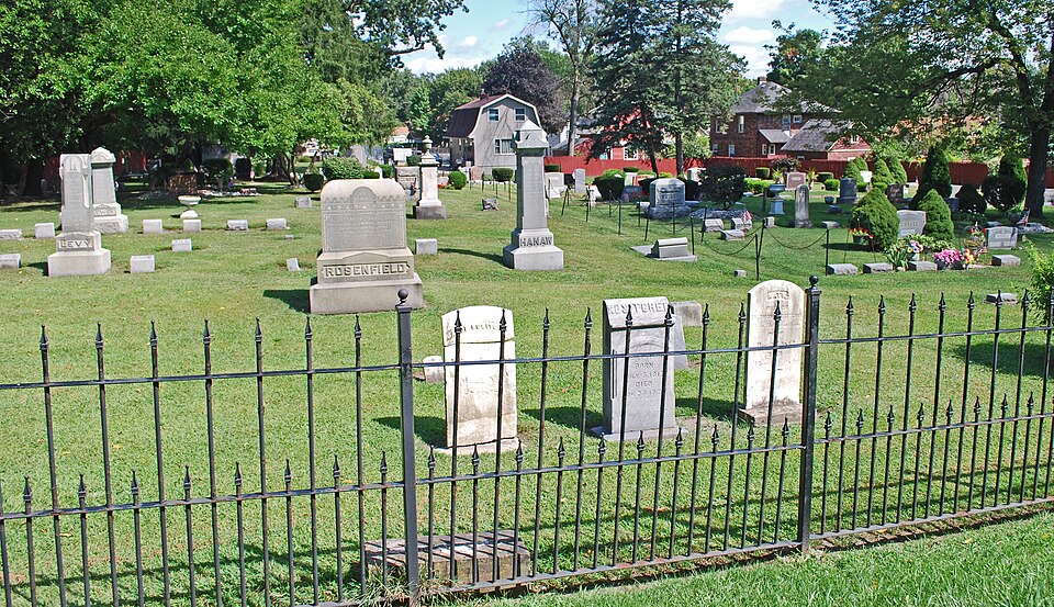 Photograph of Temple Beth Israel Cemetery