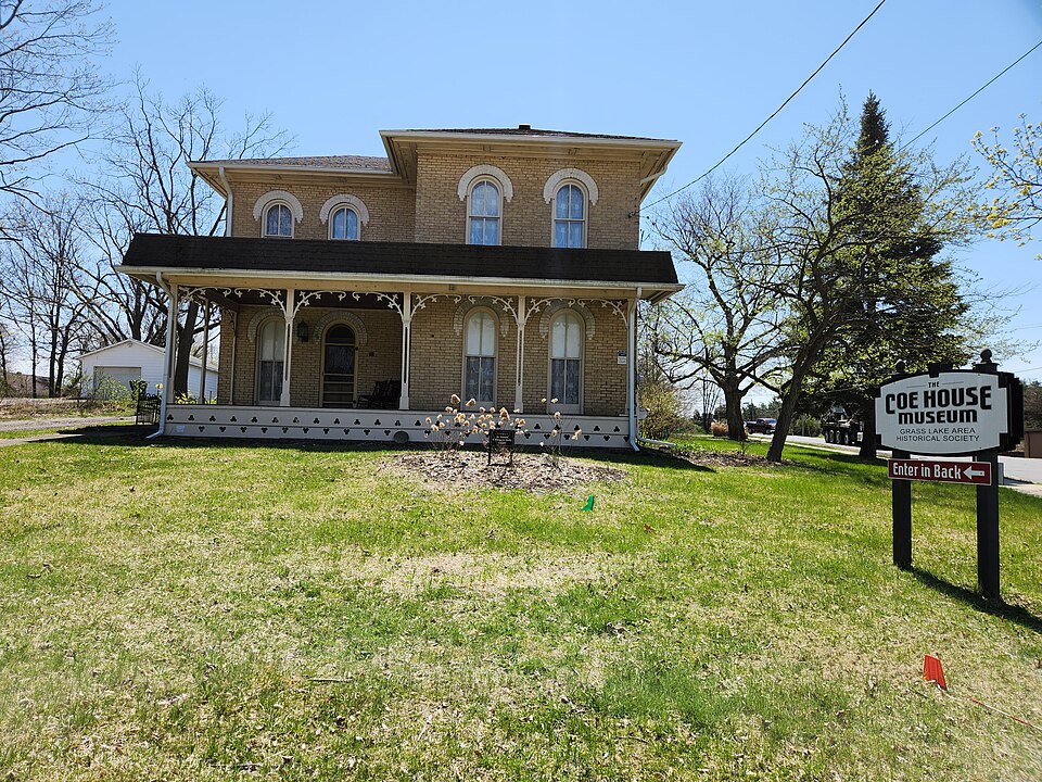 Photograph of Coe House