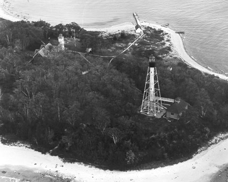 Photograph of South Fox Island Light