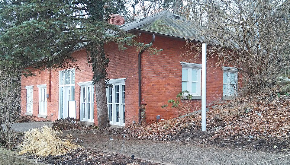Photograph of Saugatuck Pump House