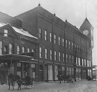 Photograph of Braastad-Gossard Building