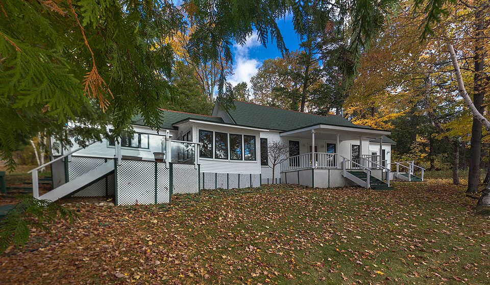 Photograph of Ernest Hemingway Cottage