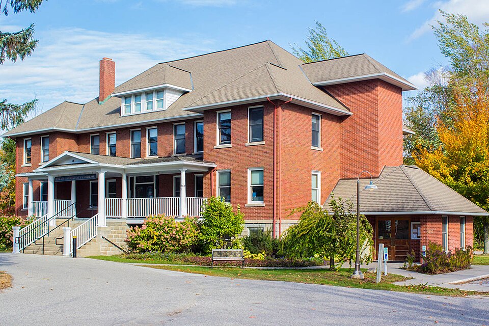 Photograph of Mills Community House