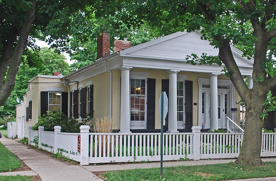 Photograph of Wright-Brooks House