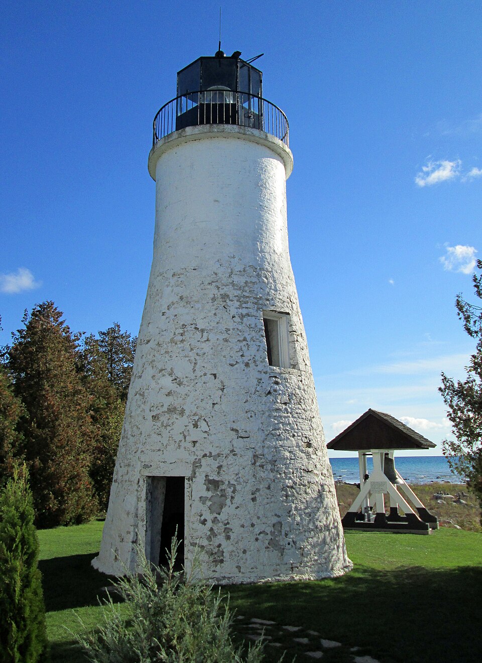 Photograph of Old Presque Isle Light