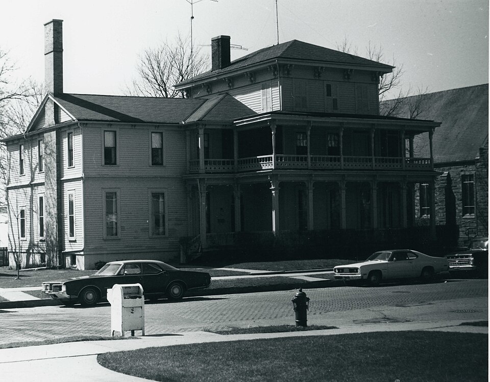 Photograph of Lovell-Webber House